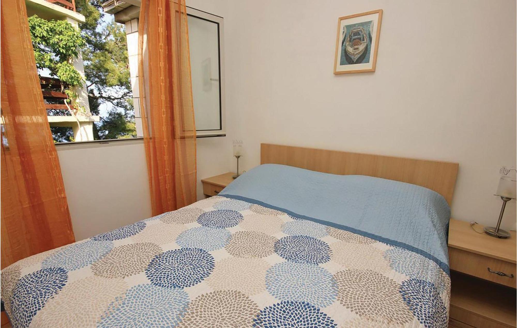 Cozy Apartment In Prigradica With House Sea View Exterior photo